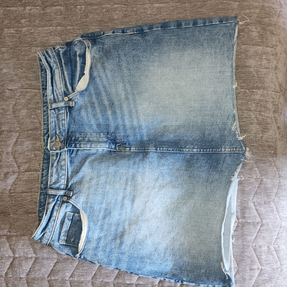 Raw Hem Medium Wash Mini